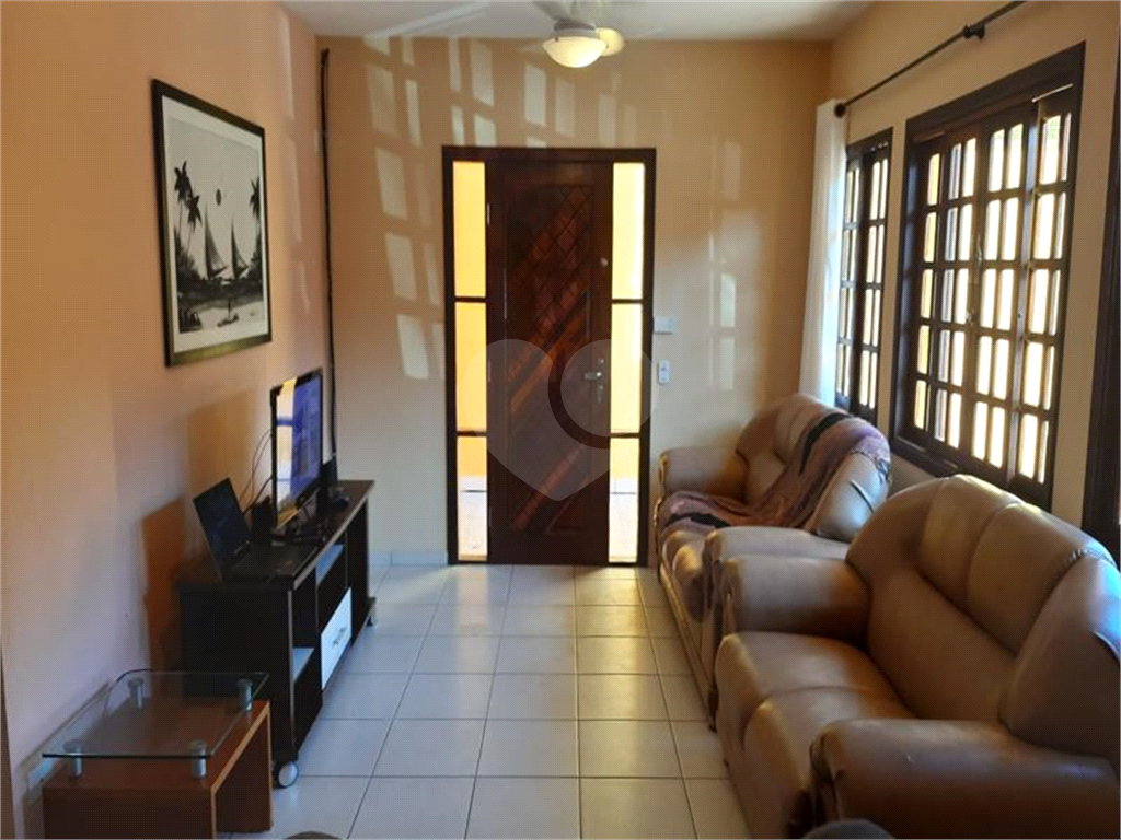 CAsa de Praia em Itanhaém com 210 m2