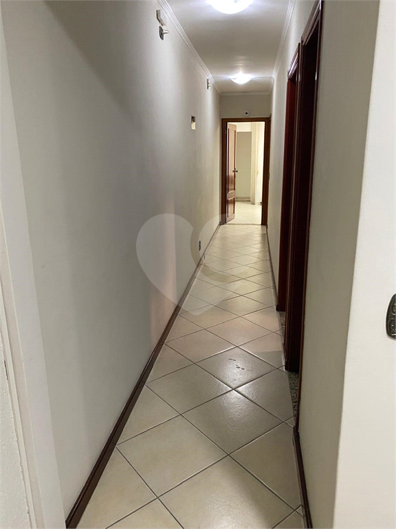Prédio Comercial à Venda – Excelente Localização e Pronto para o Seu Negócio!