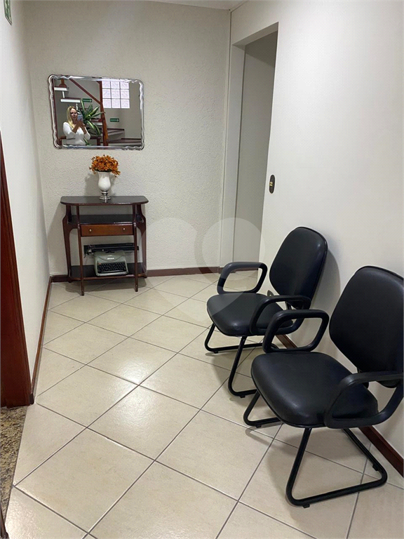 Prédio Comercial à Venda – Excelente Localização e Pronto para o Seu Negócio!