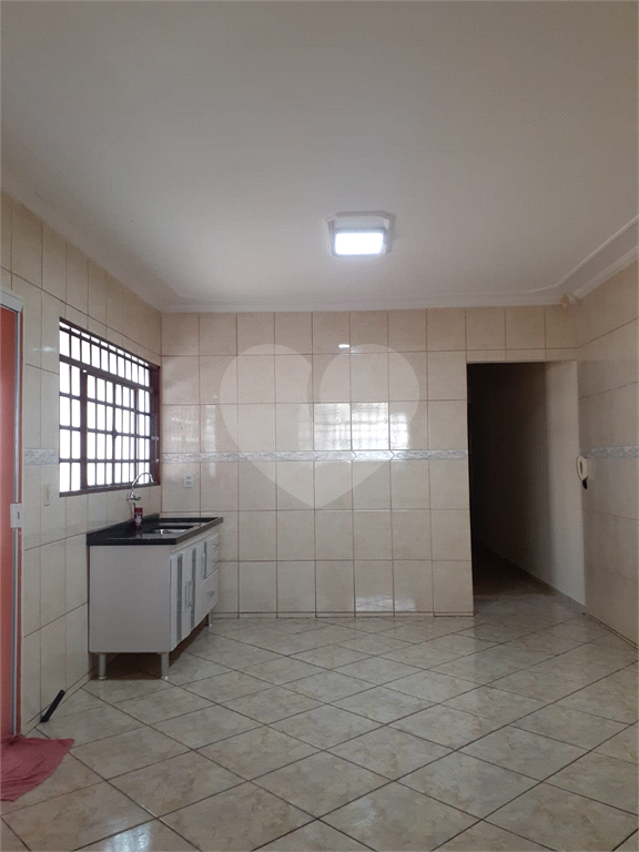 Casa à venda com 2 quartos, 96m² - Foto 1