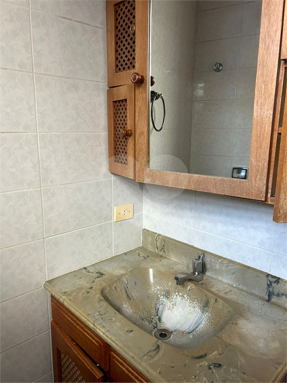 Casa com 117m² de Área Útil em Vila Fechada