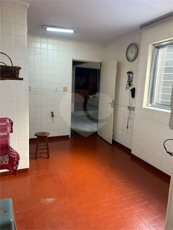 Casa com 117m² de Área Útil em Vila Fechada