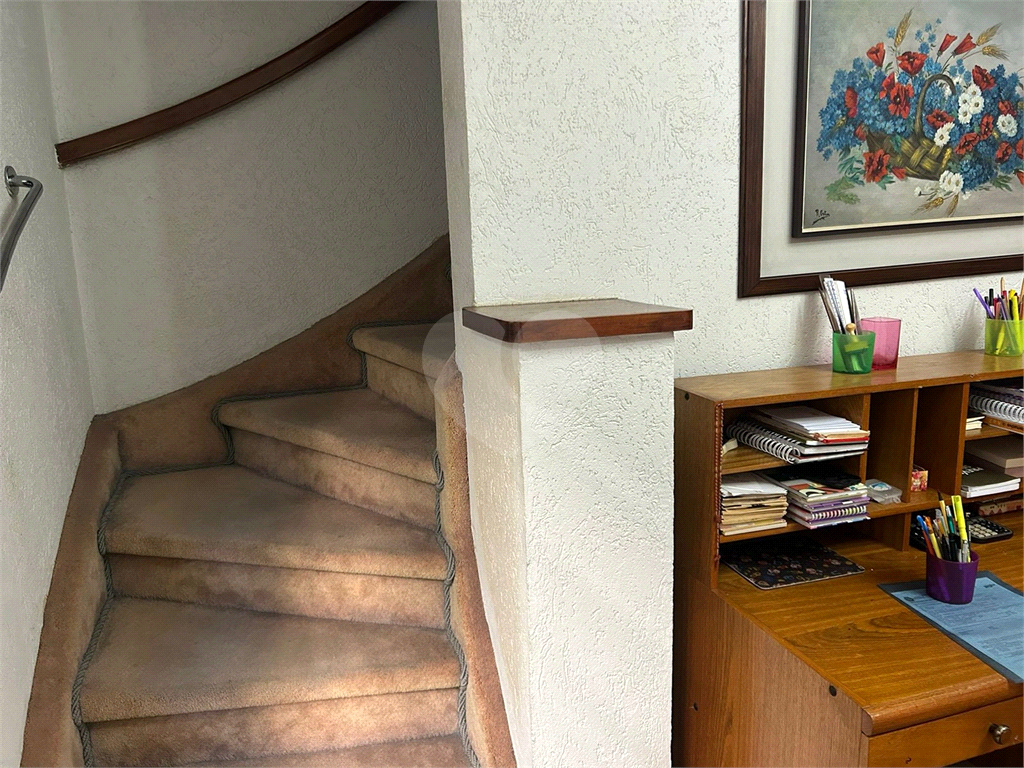 Casa com 117m² de Área Útil em Vila Fechada