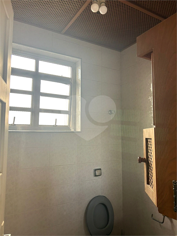 Casa com 117m² de Área Útil em Vila Fechada