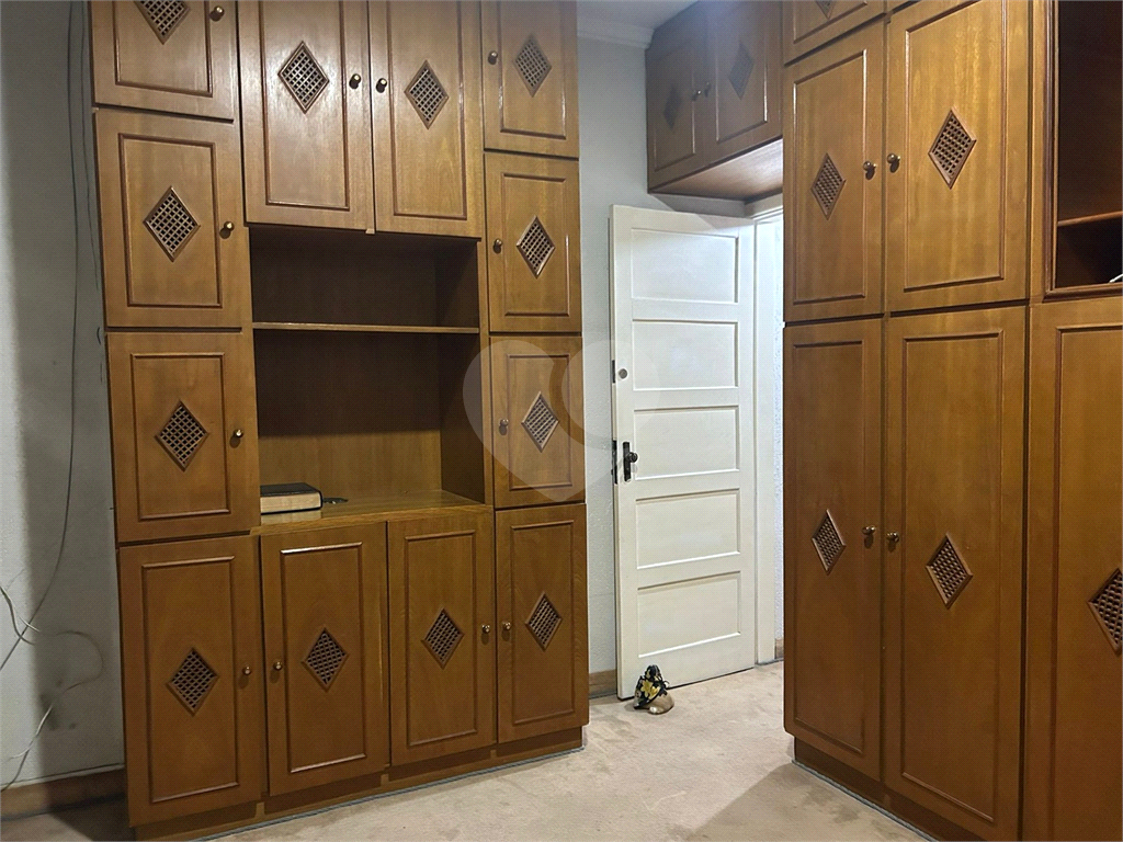 Casa com 117m² de Área Útil em Vila Fechada