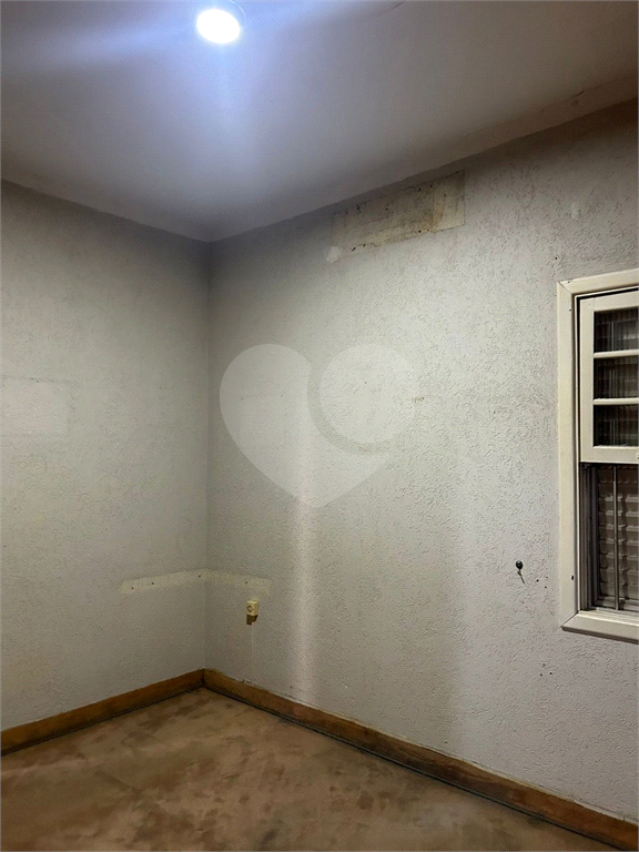 Casa com 117m² de Área Útil em Vila Fechada