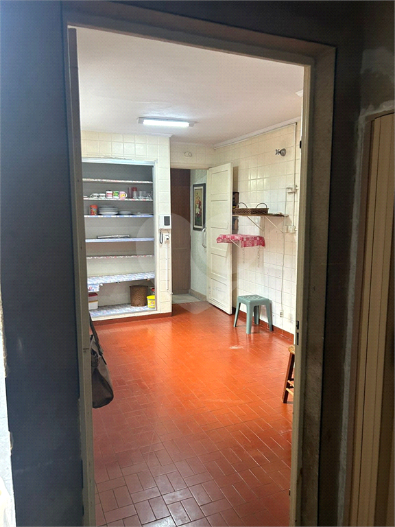 Casa com 117m² de Área Útil em Vila Fechada