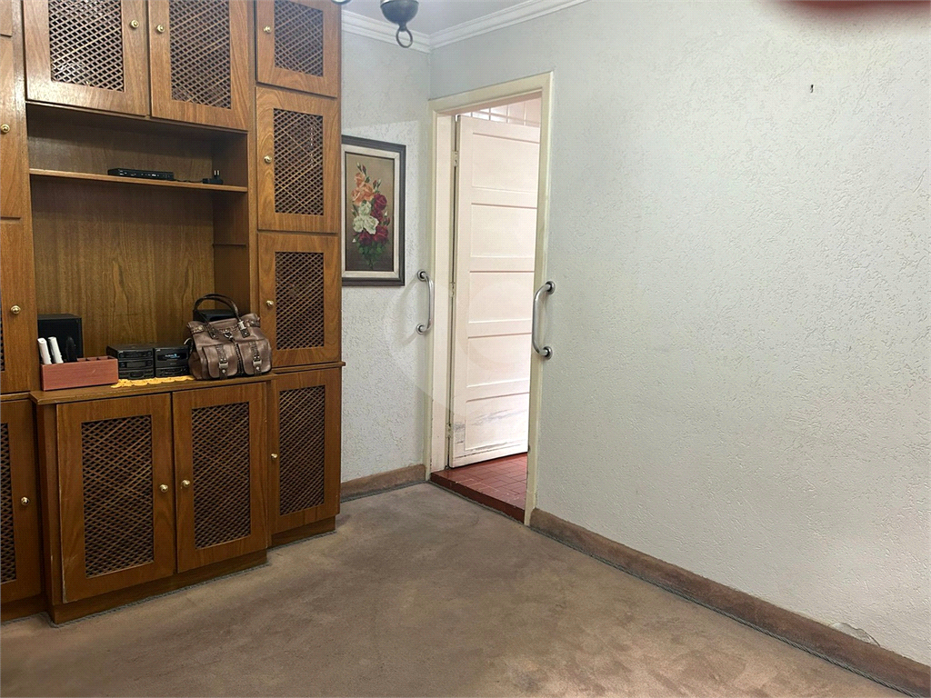 Casa com 117m² de Área Útil em Vila Fechada