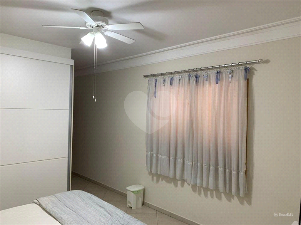Sobrado com 4 dorms, 2 suítes, 4 vagas, 240m2 no Parque São Domingos