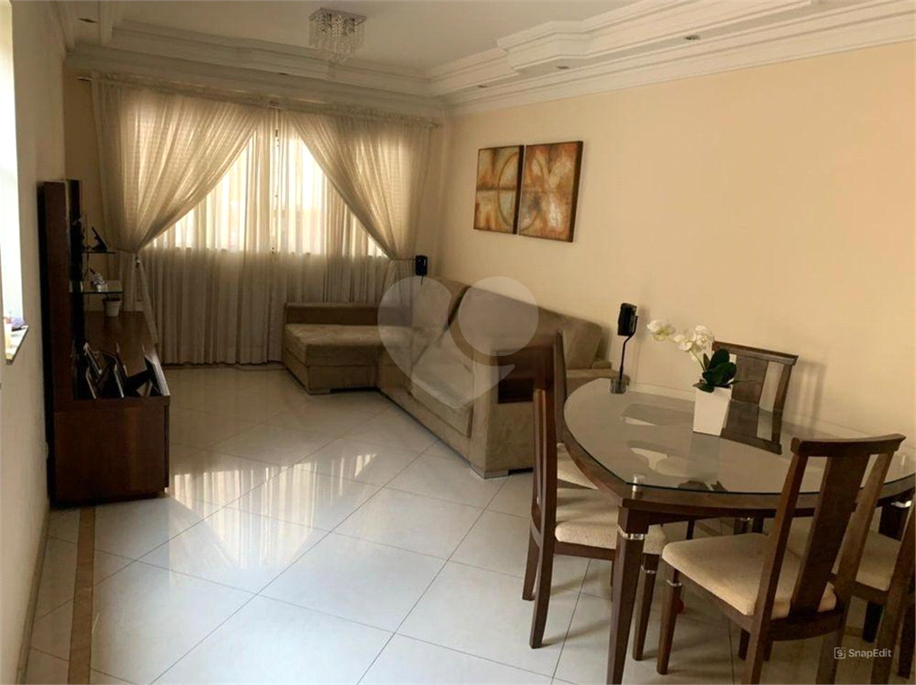 Sobrado com 4 dorms, 2 suítes, 4 vagas, 240m2 no Parque São Domingos