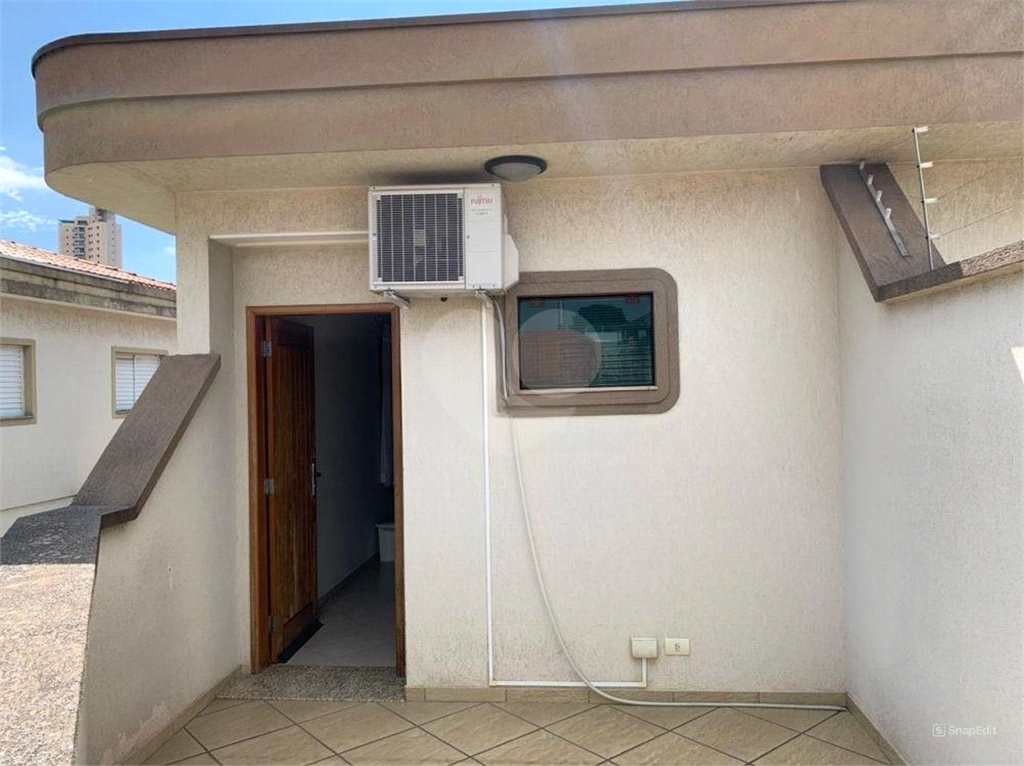 Sobrado com 4 dorms, 2 suítes, 4 vagas, 240m2 no Parque São Domingos