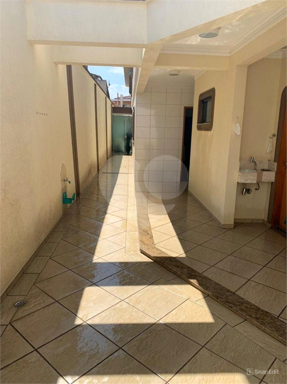 Sobrado com 4 dorms, 2 suítes, 4 vagas, 240m2 no Parque São Domingos