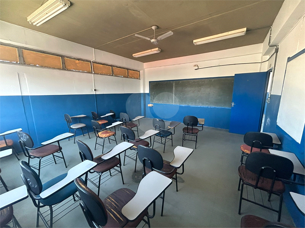 Prédio Inteiro para alugar, 1142m² - Foto 19