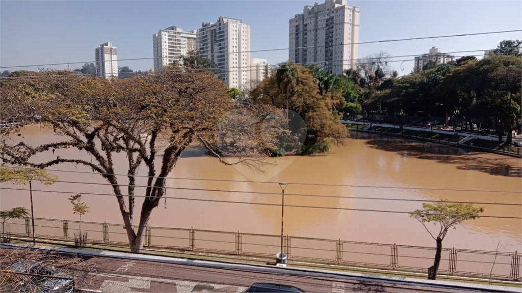 Sobrado à venda com 4 quartos, 400m² - Foto 2