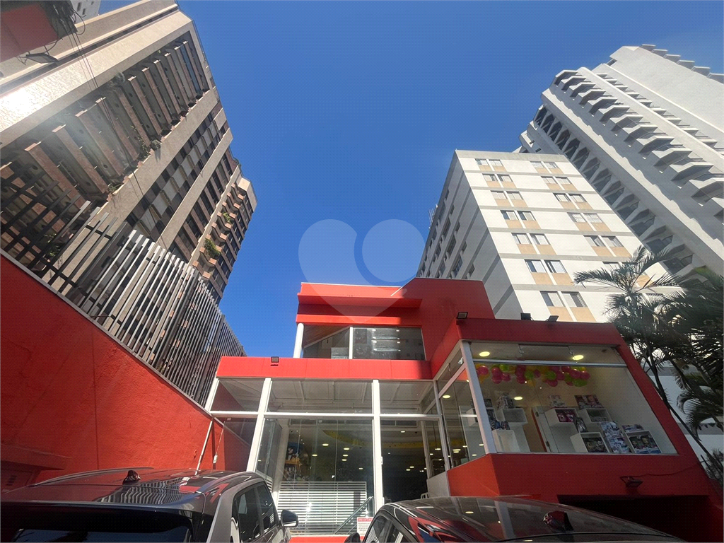 Sobreloja para Locação Comercial – Santana (não é o prédio inteiro)