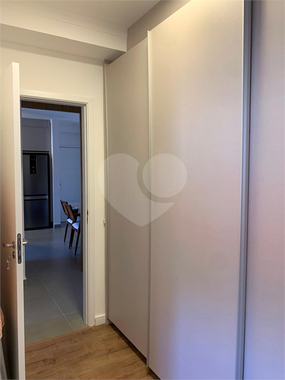 Apartamento à venda com 2 quartos, 69m² - Foto 29