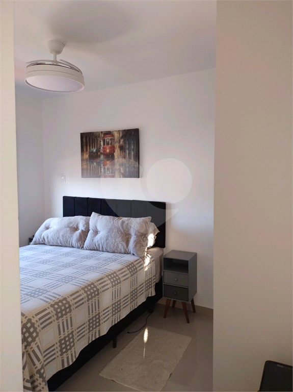 Apartamento à venda com 2 quartos, 70m² - Foto 11