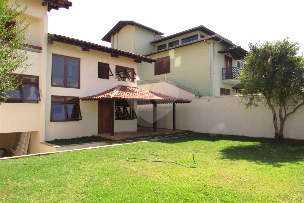 Casa, 4 quartos, 320 m² - Foto 1