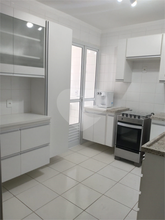 Apartamento à venda com 3 quartos, 85m² - Foto 29