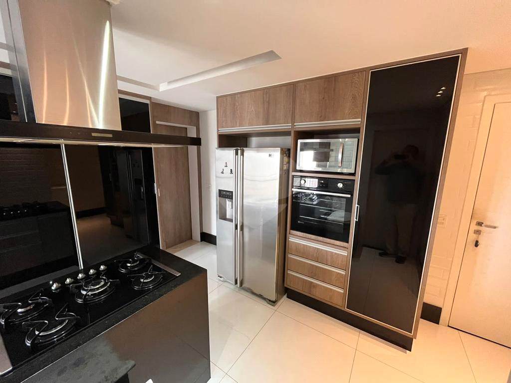 APARTAMENTO ALTO PADRAO
