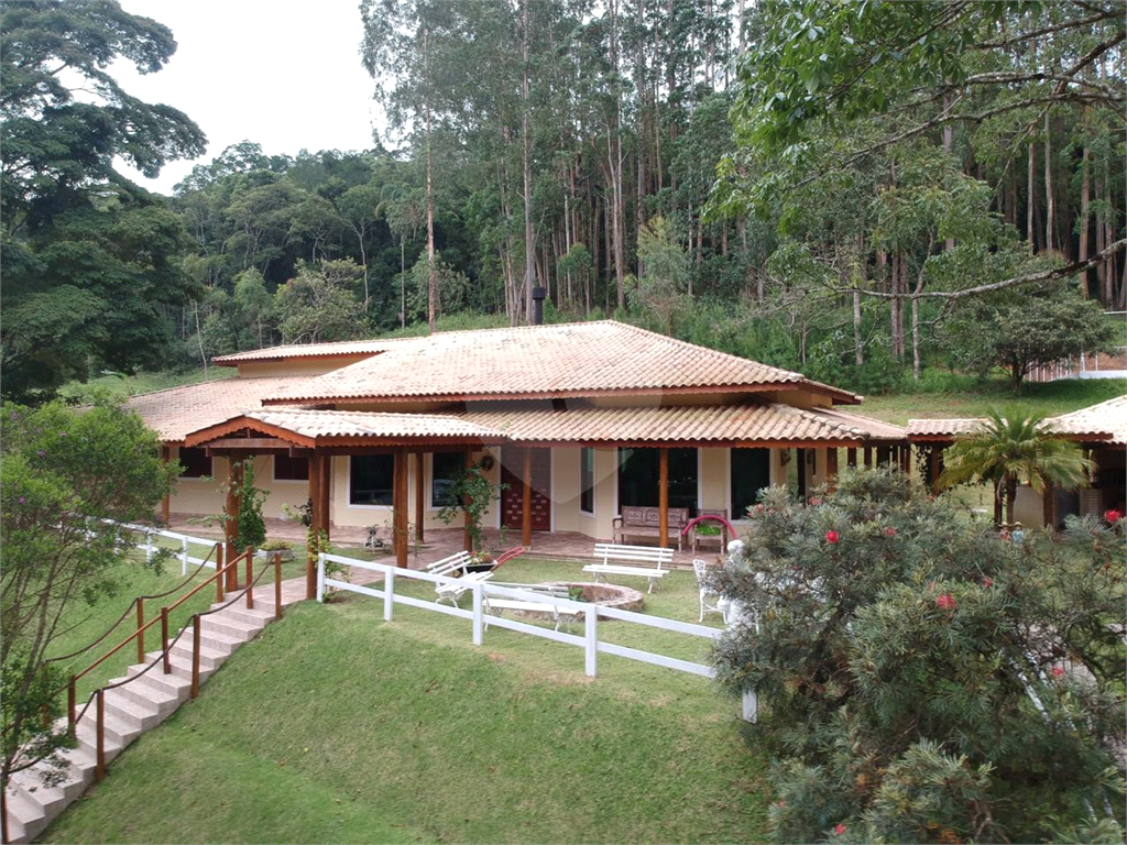 CHÁCARA EM ATIBAIA