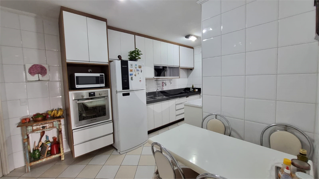 Apartamento à venda com 3 quartos, 112m² - Foto 17
