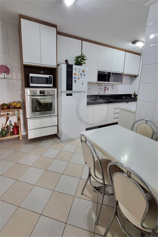 Apartamento à venda com 3 quartos, 112m² - Foto 3