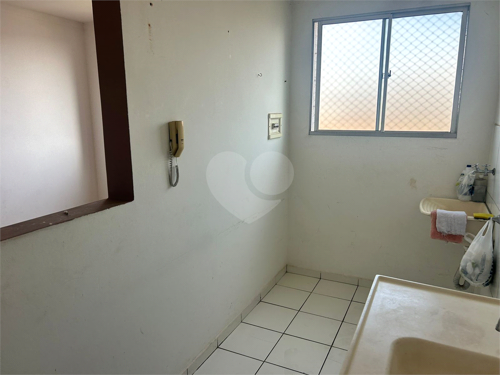 Apartamento à venda com 2 quartos, 45m² - Foto 2