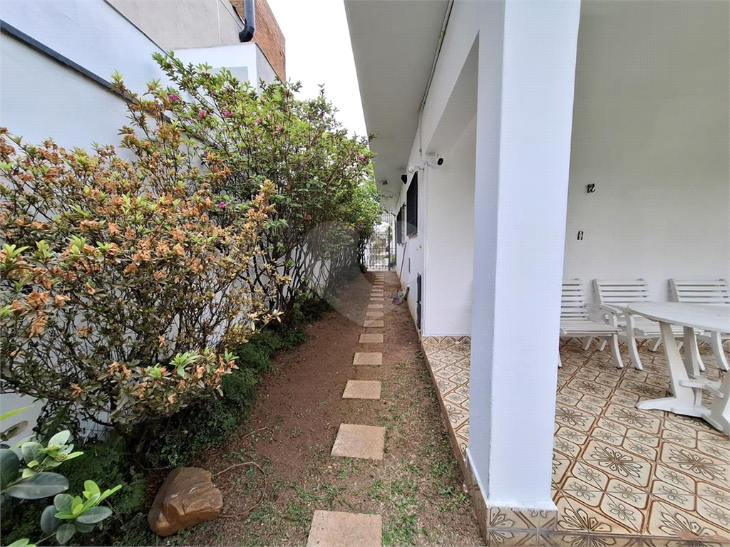 Casa à venda com 4 quartos, 380m² - Foto 23