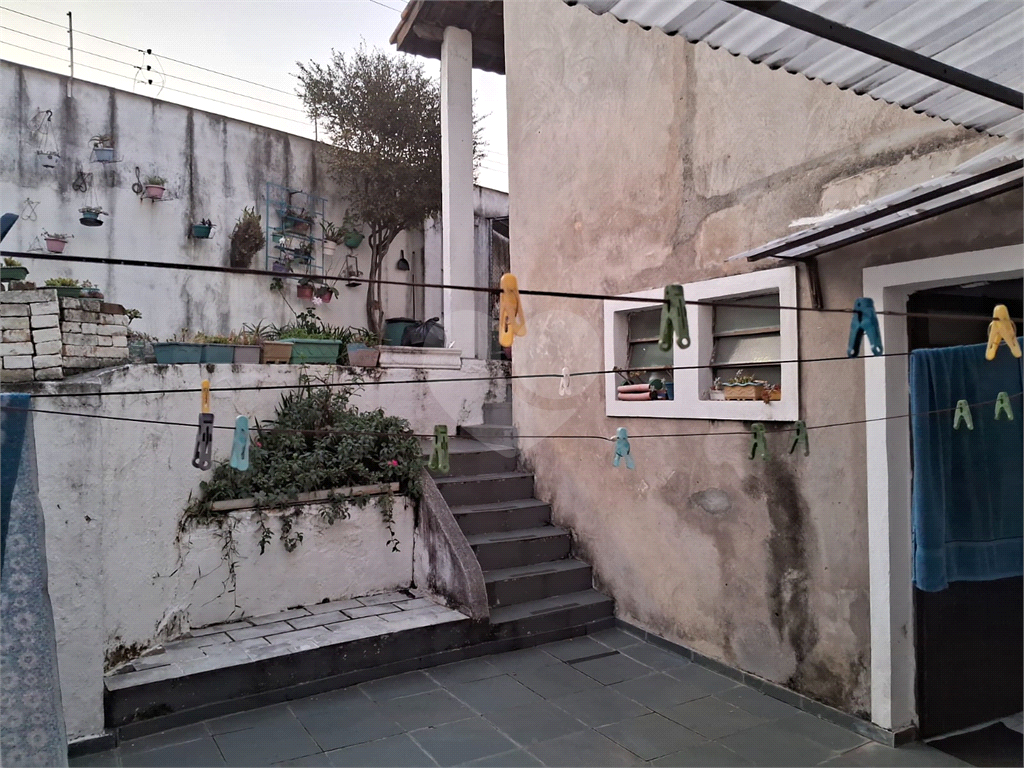 Casa térrea no Tucuruvi - 2 moradias