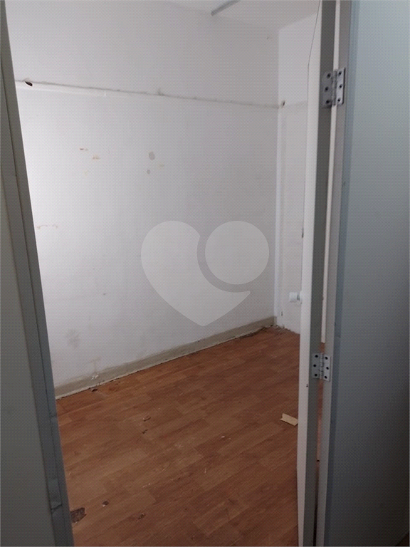 Sala comercial com 90m²  no centro de SP