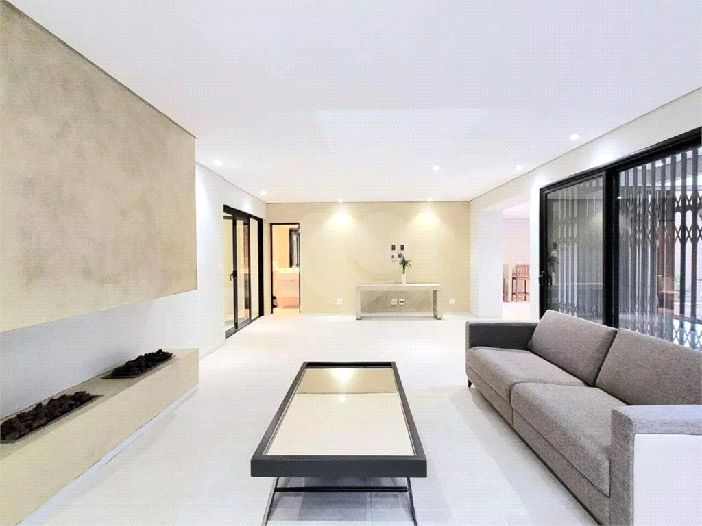 Casa à venda, 420M², 04 suítes, 07vagas de garagem no Brooklin 