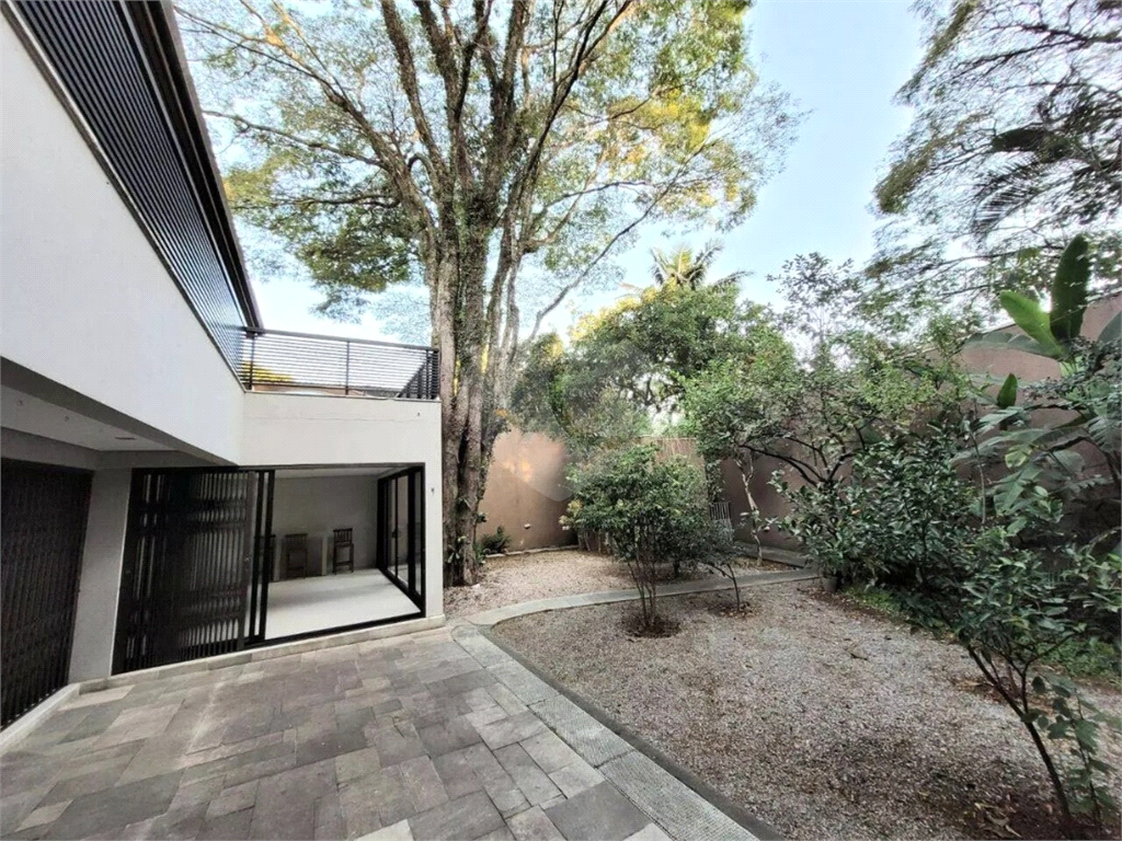 Casa à venda, 420M², 04 suítes, 07vagas de garagem no Brooklin 