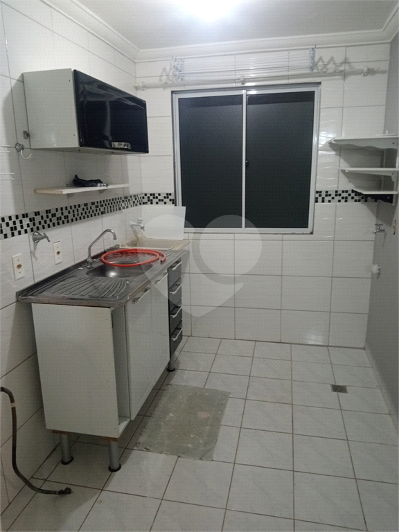 Apartamento à venda com 2 quartos, 42m² - Foto 2