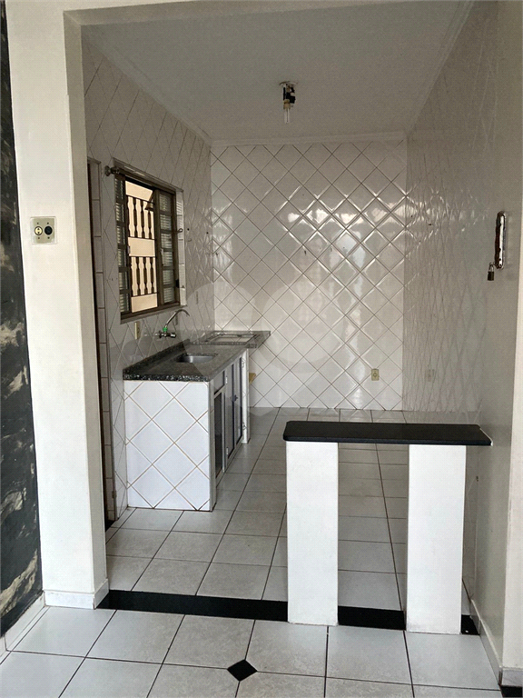 Casa à venda e aluguel com 2 quartos, 130m² - Foto 12