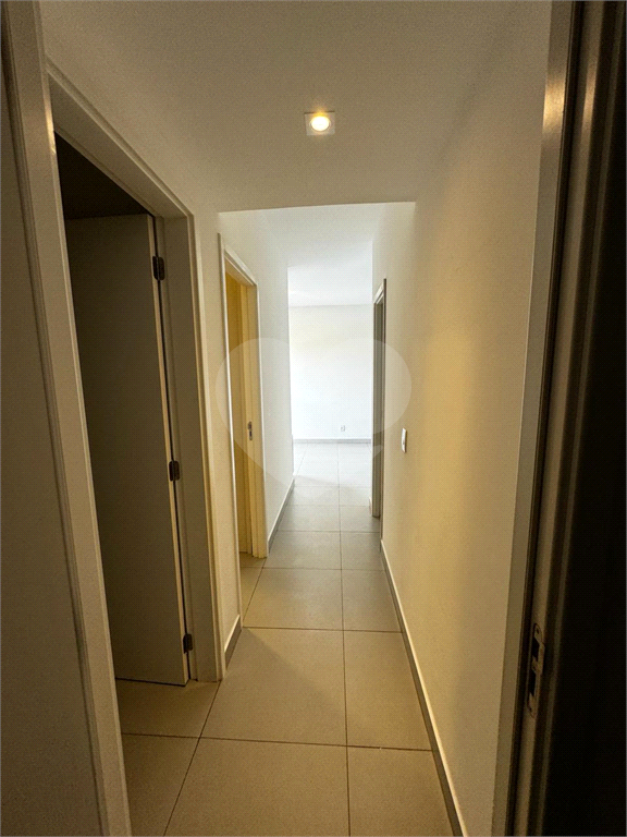 Apartamento à venda com 2 quartos, 56m² - Foto 11