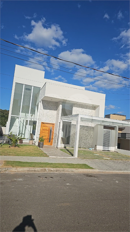 Casa de Condomínio à venda com 4 quartos, 222m² - Foto 4