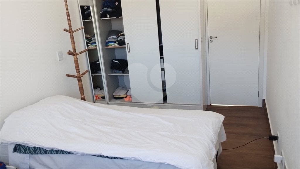 Casa de Condomínio à venda com 4 quartos, 222m² - Foto 19