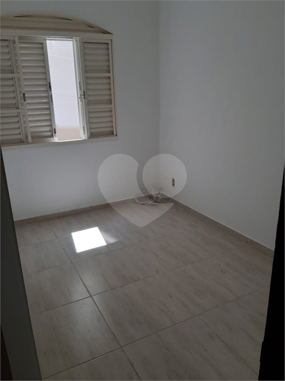 Sobrado à venda com 2 quartos, 169m² - Foto 17