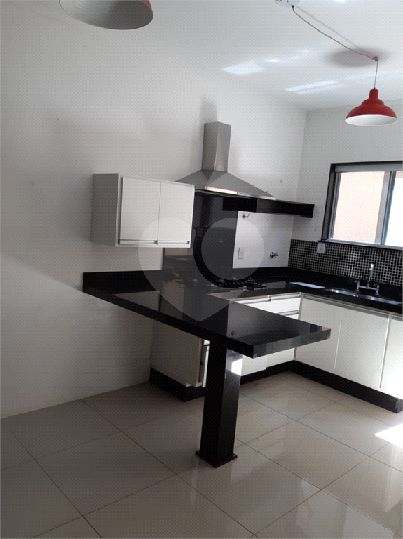 Sobrado à venda com 2 quartos, 169m² - Foto 2