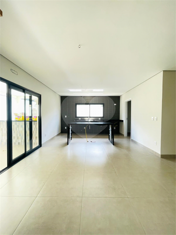 Casa à venda com 3 quartos, 150m² - Foto 3