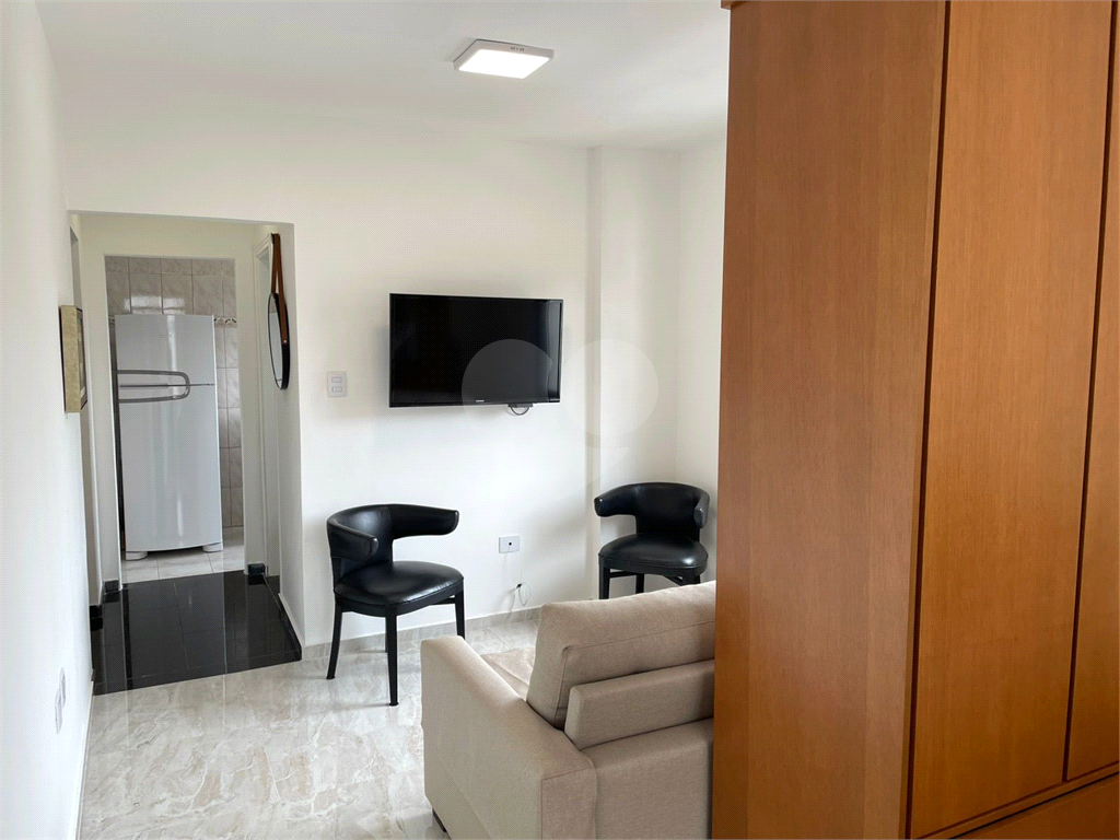 APARTAMENTO em JARDIM PAULISTA