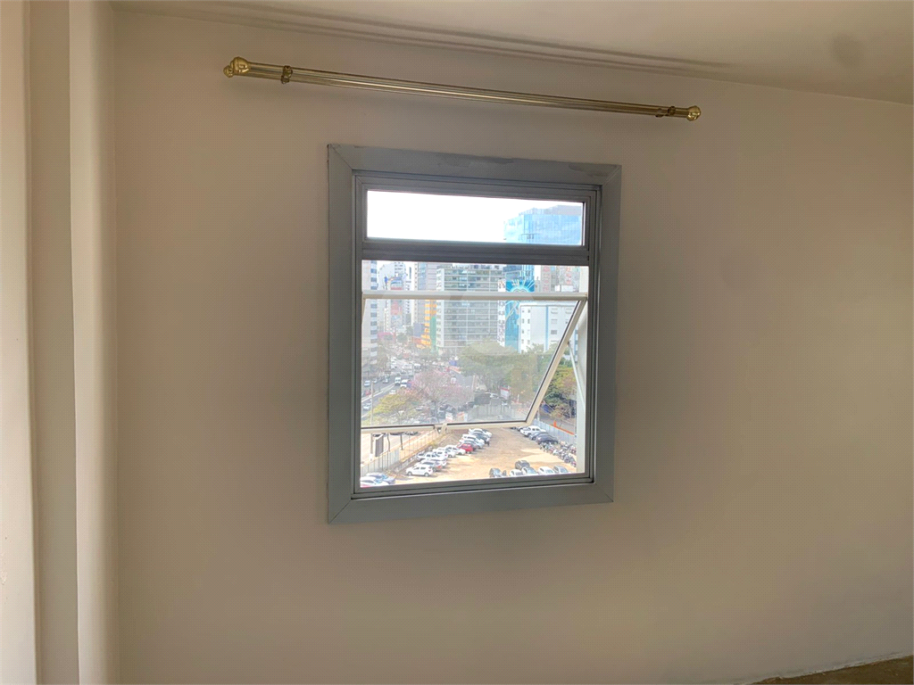 APARTAMENTO em JARDIM PAULISTA