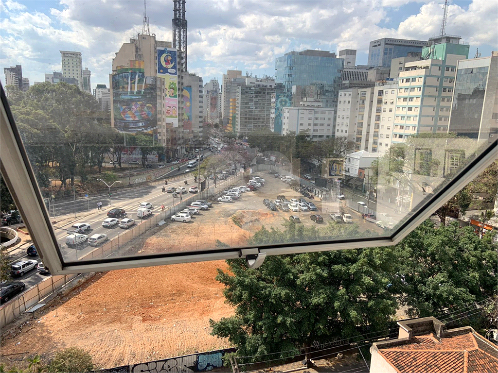 APARTAMENTO em JARDIM PAULISTA