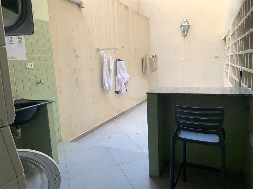 APARTAMENTO em JARDIM PAULISTA
