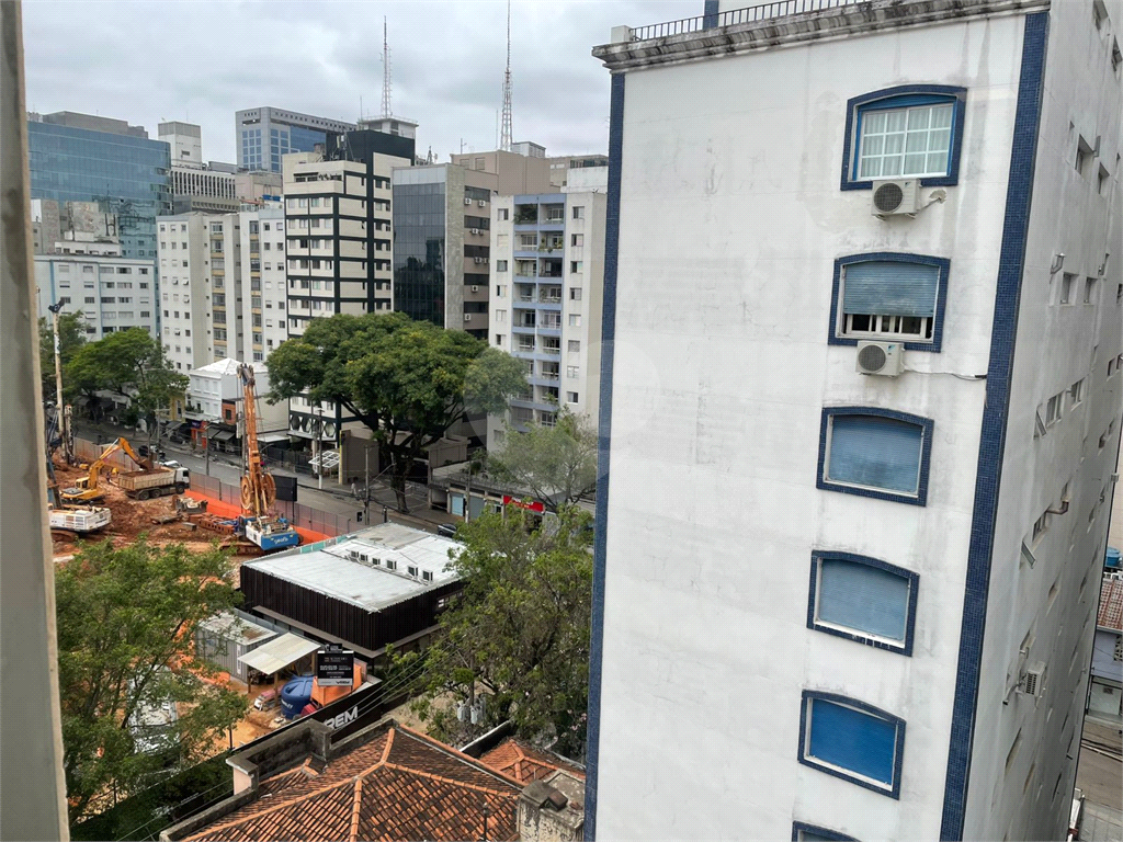 APARTAMENTO em JARDIM PAULISTA