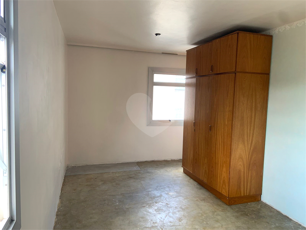 APARTAMENTO em JARDIM PAULISTA