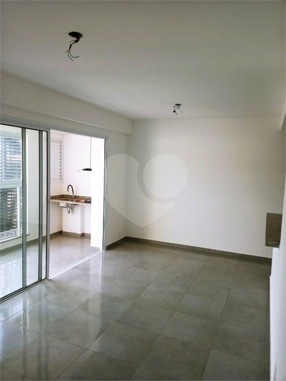 Apartamento à venda com 2 quartos, 70m² - Foto 23