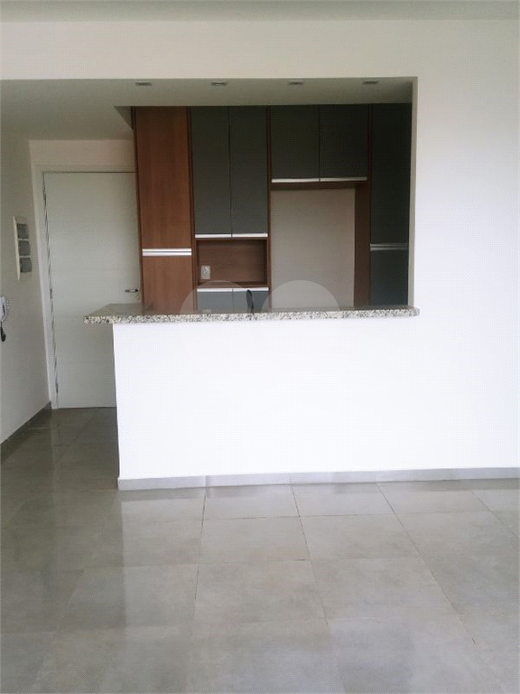 Apartamento à venda com 2 quartos, 70m² - Foto 28