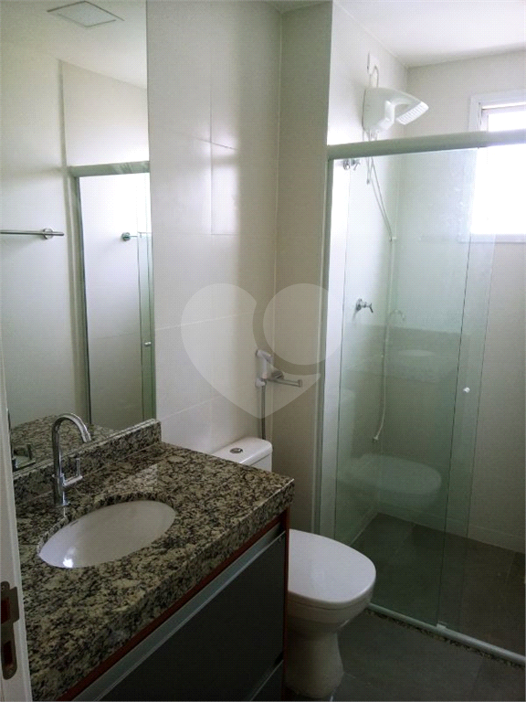 Apartamento à venda com 2 quartos, 70m² - Foto 18